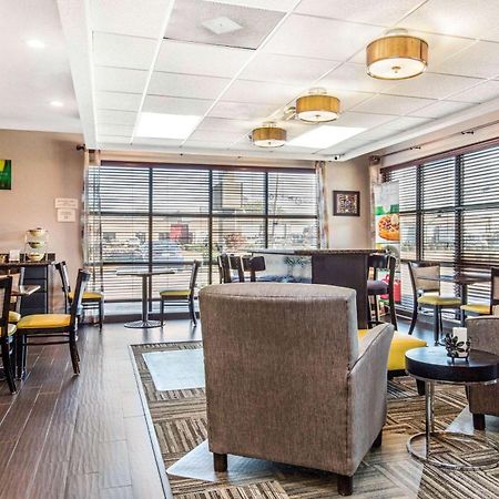 ממפיס Quality Inn Airport I-240 מראה חיצוני תמונה