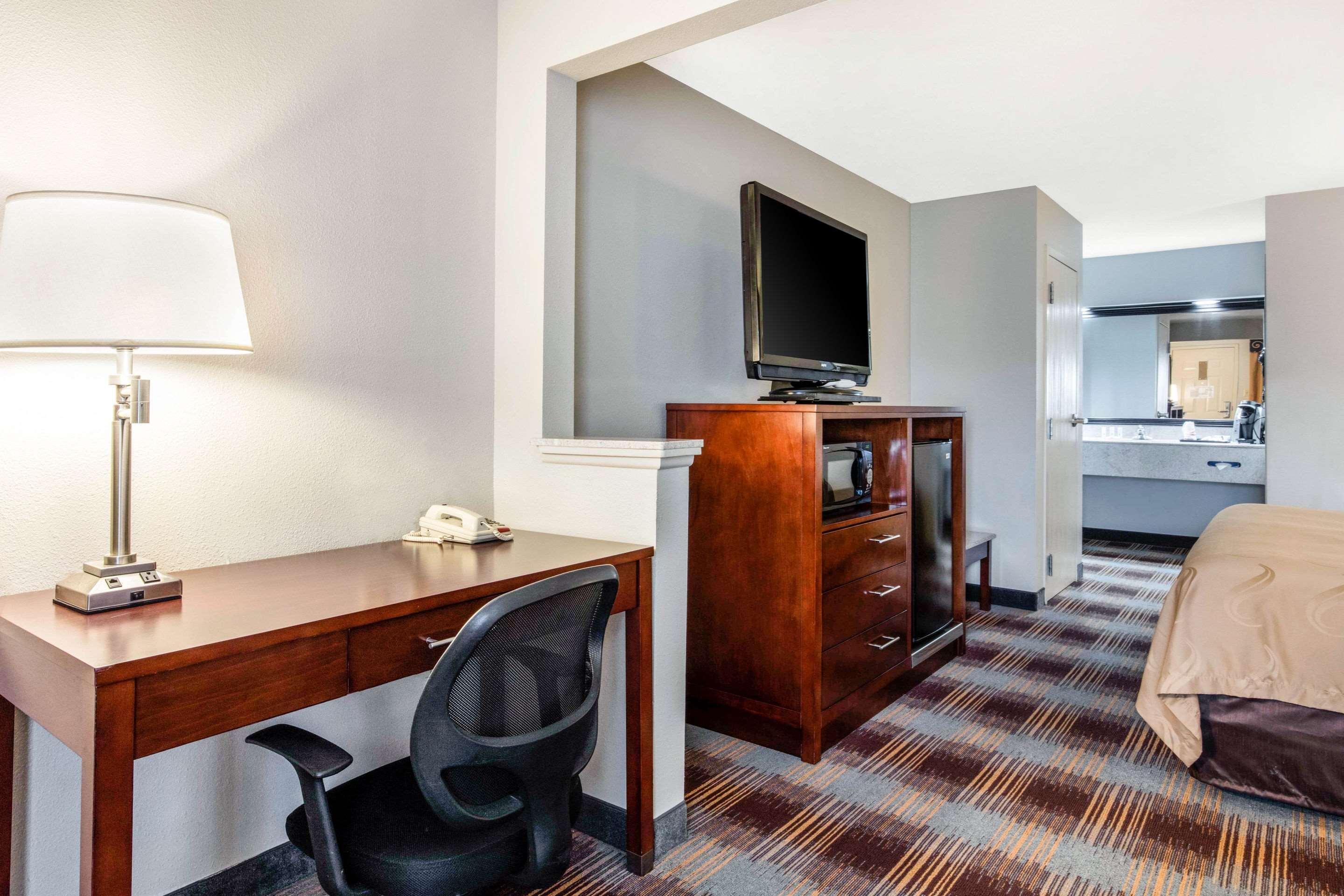 ממפיס Quality Inn Airport I-240 מראה חיצוני תמונה