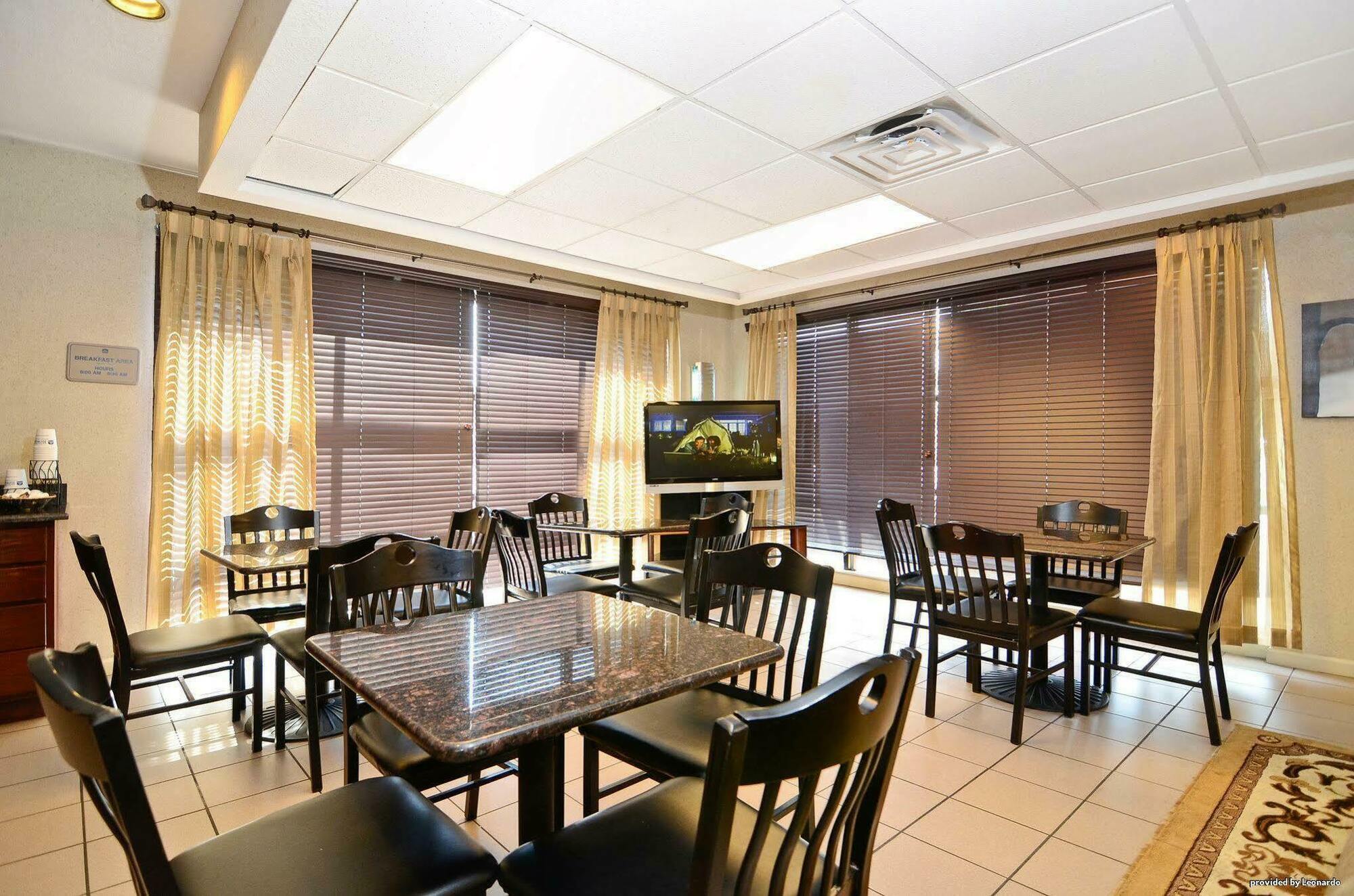 ממפיס Quality Inn Airport I-240 מראה חיצוני תמונה